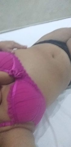 Sou baixinha 1,25 de altura branquinha olhos azuis claros cabelos ruivos seios grnades branquinhos e rosados naturais com um belo bumbum grande empinado atendimento no local ou motéis hotéis e residências de clientes.
Faço uma bela massagem com finalizações só entrar em contato para se informar dos valores.